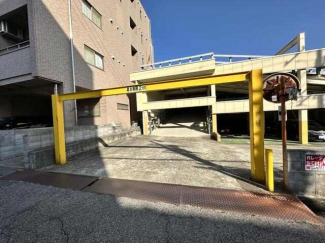 藤川北ガレージの画像