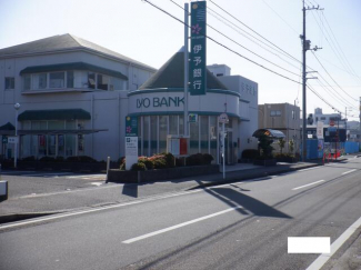 伊予銀行三津東支店まで781m