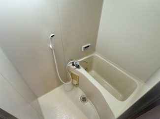 コンパクトで使いやすいお風呂です