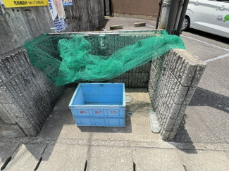 ごみ置き場
