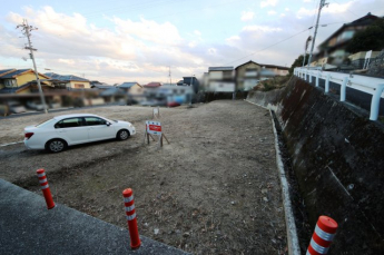 看板設置後、北側道路から