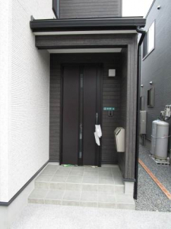 【玄関】