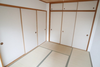 【寝室】