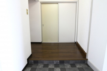【玄関】