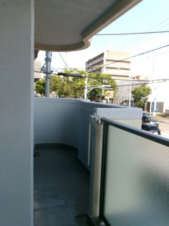 【バルコニー】