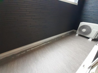 【バルコニー】