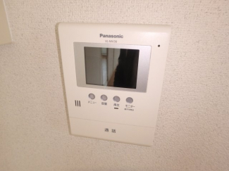 モニター付きインターフォン完備