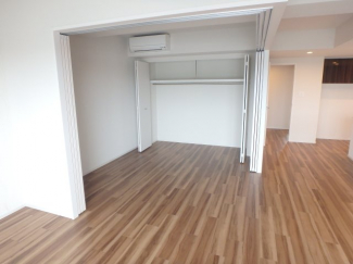 中はこのようになっています