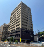 松山市道後湯之町のマンションの画像