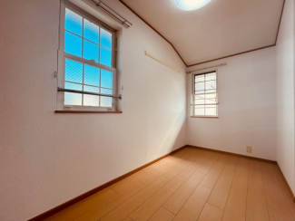 【寝室】