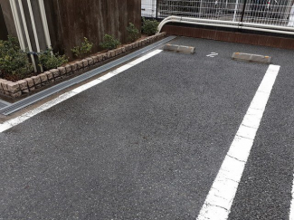 駐車場があるので、車を買う予定の方も安心です