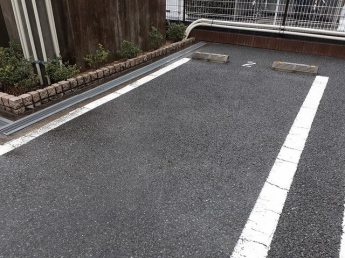 駐車場があるので、車を買う予定の方も安心です