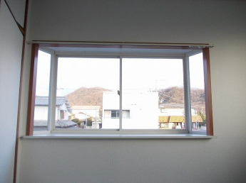 内装は落ち着いています