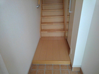明るい玄関です