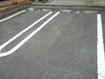 駐車場に車を止められます