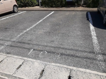 駐車場に車を止められます