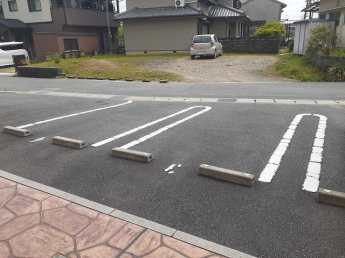 駐車場完備です
