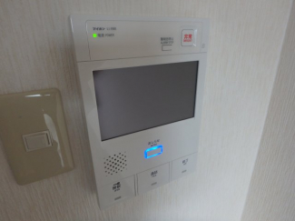 モニター付きインターフォン完備