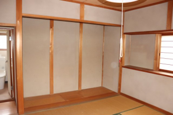 ２階東側の和室です。