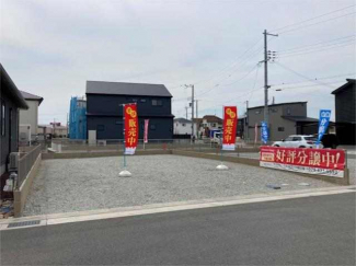 周囲には光を遮る高い建物がなく、あたたかい陽光に包まれながら