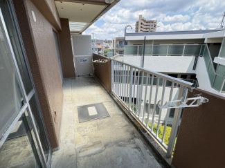 陽当たり良好なバルコニーです