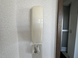 インターホンです