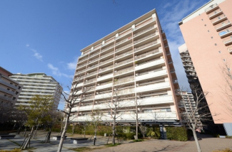 鉄筋コンクリート造11階建て