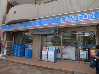 ローソン水道筋三丁目店まで85m