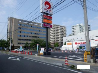 マルナカ若草店まで447m