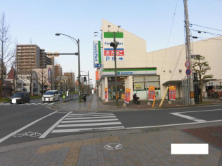 ファミリーマート松山平和通五丁目店まで262m