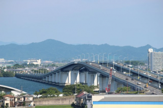 琵琶湖大橋もよく見えます
