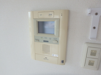 女性にも安心のオートロック