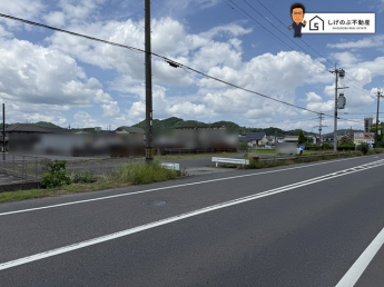 約224坪の広々とした土地
JR草津線『石部駅』まで徒歩約16分！
建築条件なし
平坦・更地