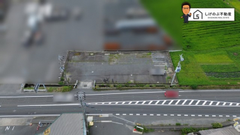約224坪の広々とした土地
JR草津線『石部駅』まで徒歩約16分！
建築条件なし
平坦・更地