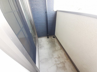 【バルコニー】