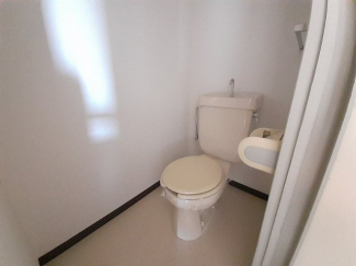 ゆったりとした空間のトイレです