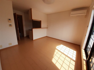 こちらのリビングで趣味の時間をお楽しみください