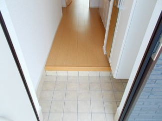 シンプルで使いやすい玄関です