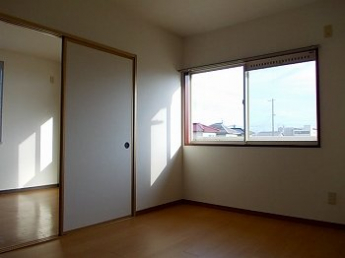 明るい室内です