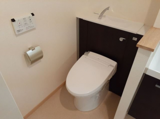 シンプルで使いやすいトイレです