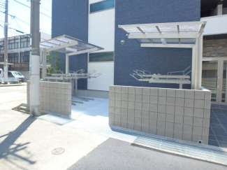 屋根付き駐輪スペースです