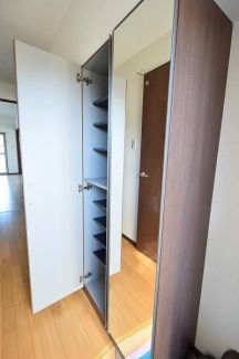 【玄関】
