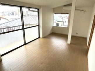 【居間・リビング】