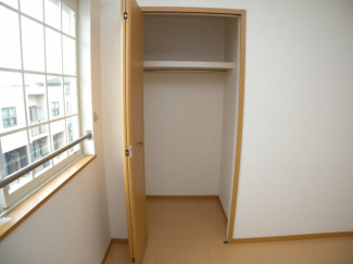 トレスシエーネ