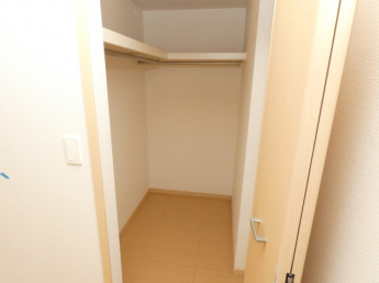 ネオロイヤル