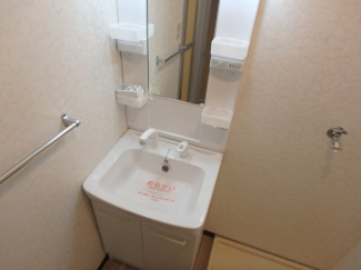 コンパクトで使いやすい洗面所