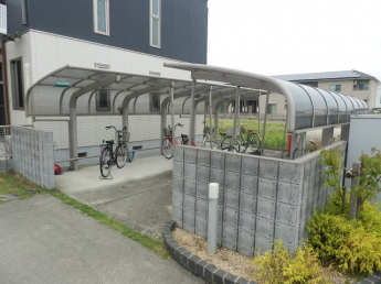屋根付きの駐輪場です