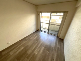 【寝室】