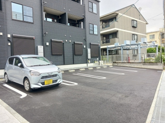 【駐車場】