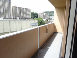 【バルコニー】
